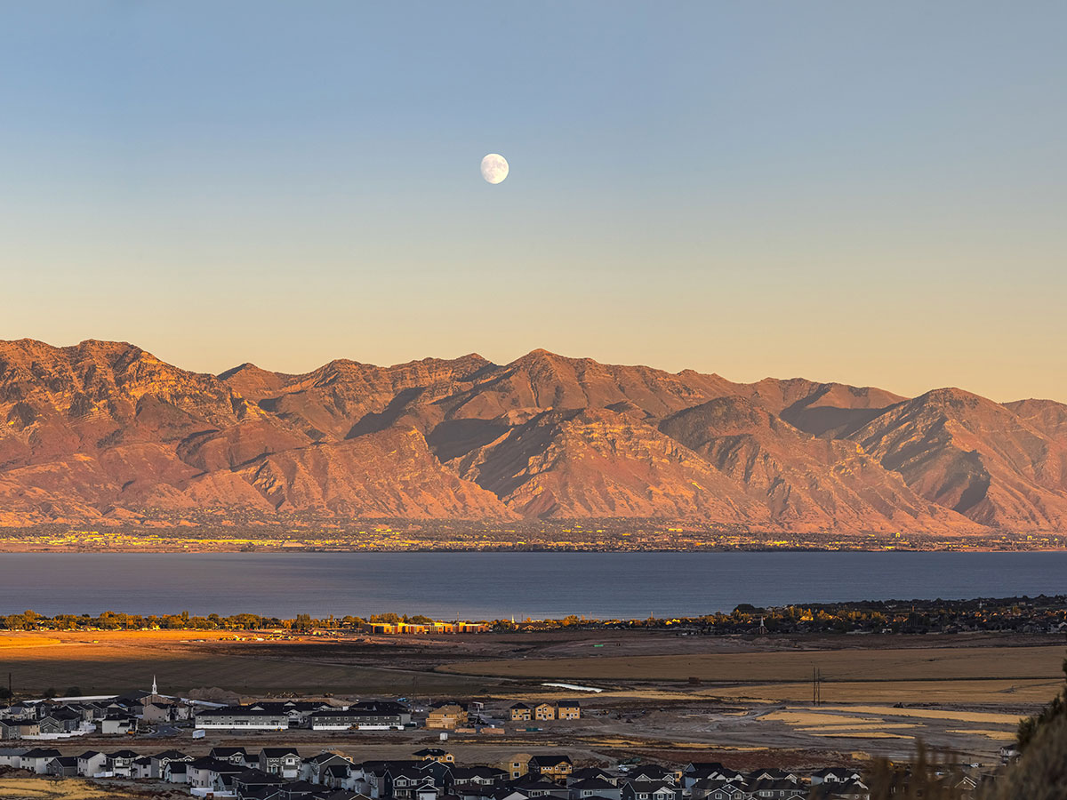 moon over utah lake